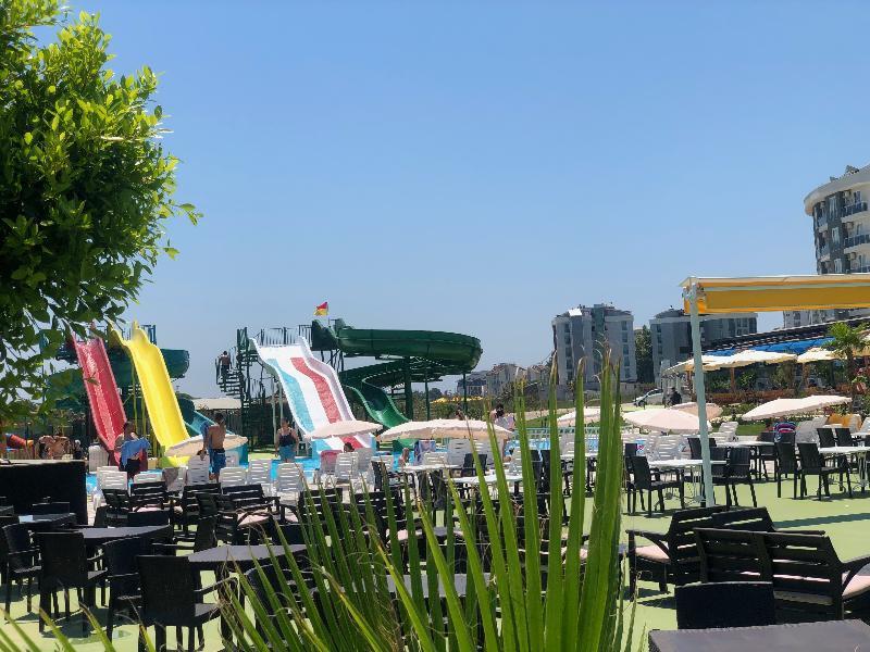 Royal Towers Lara Otel 4*