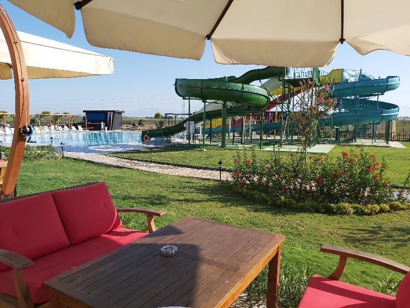 Otel Royal Towers Lara 4*